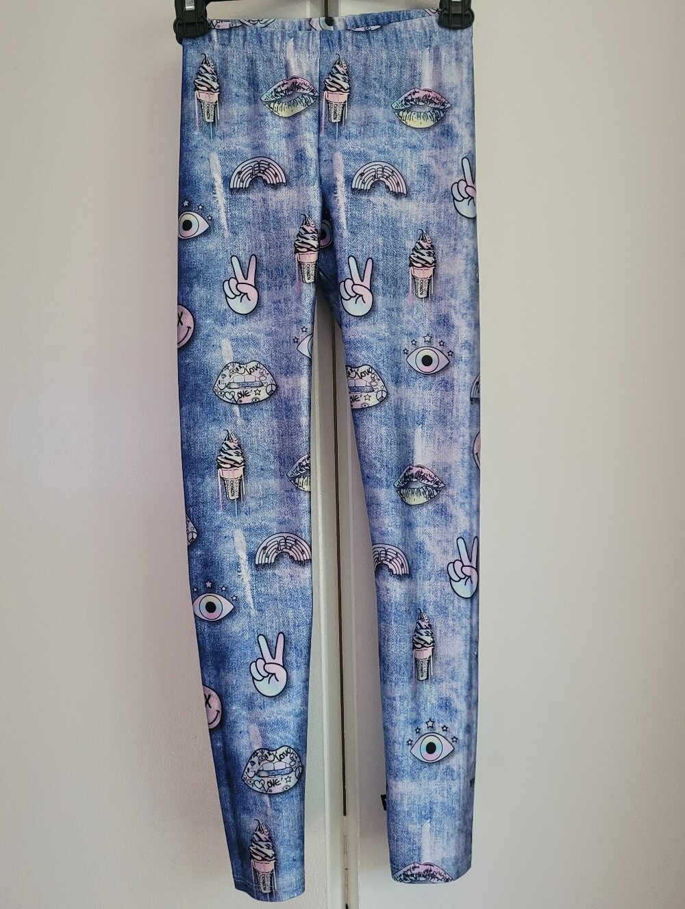 Pixielane Slim-fit Leggings High Shine Graphic Print